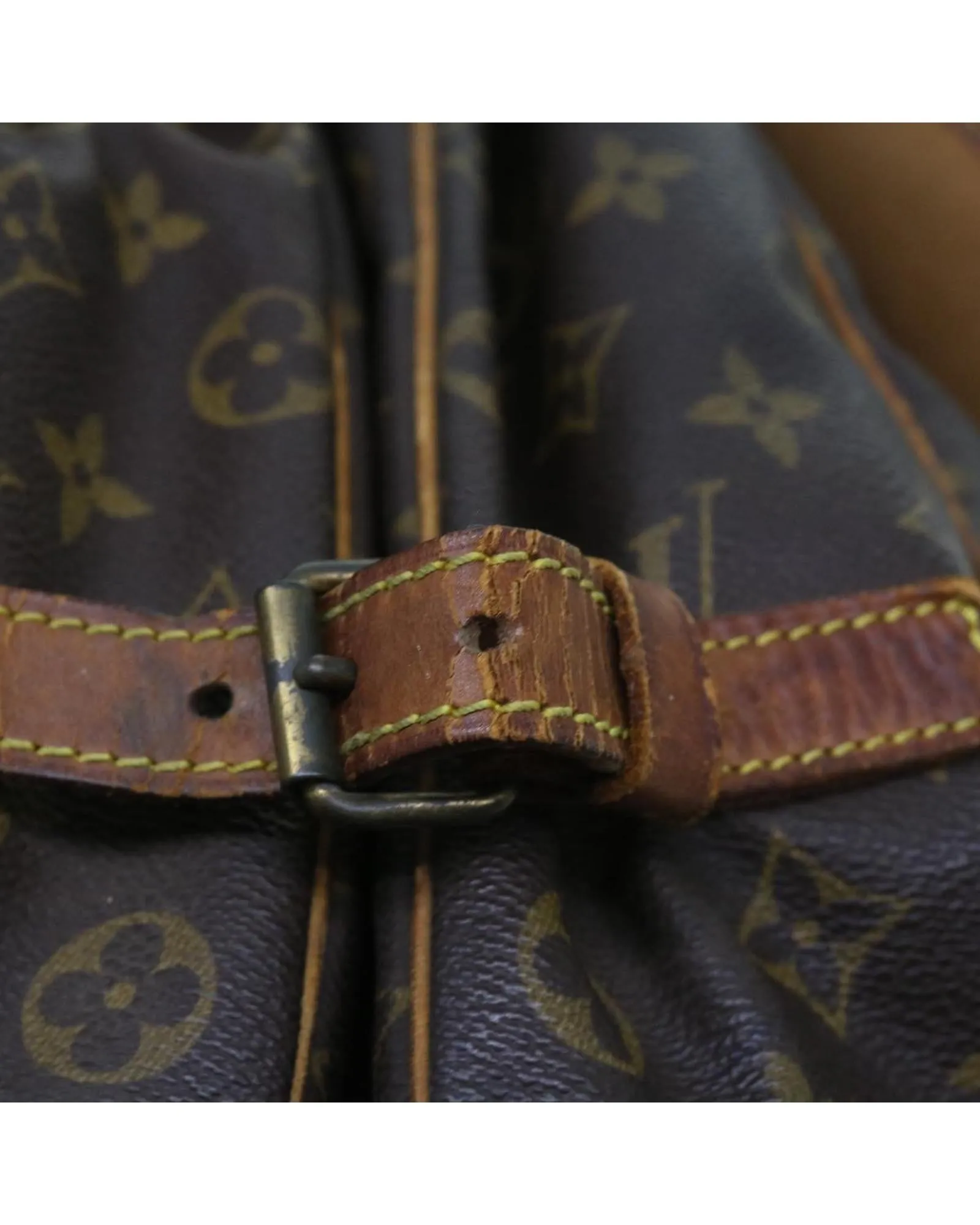 Authentic Louis Vuitton Messager PM Monogram Canvas Shoulder Bag M51181