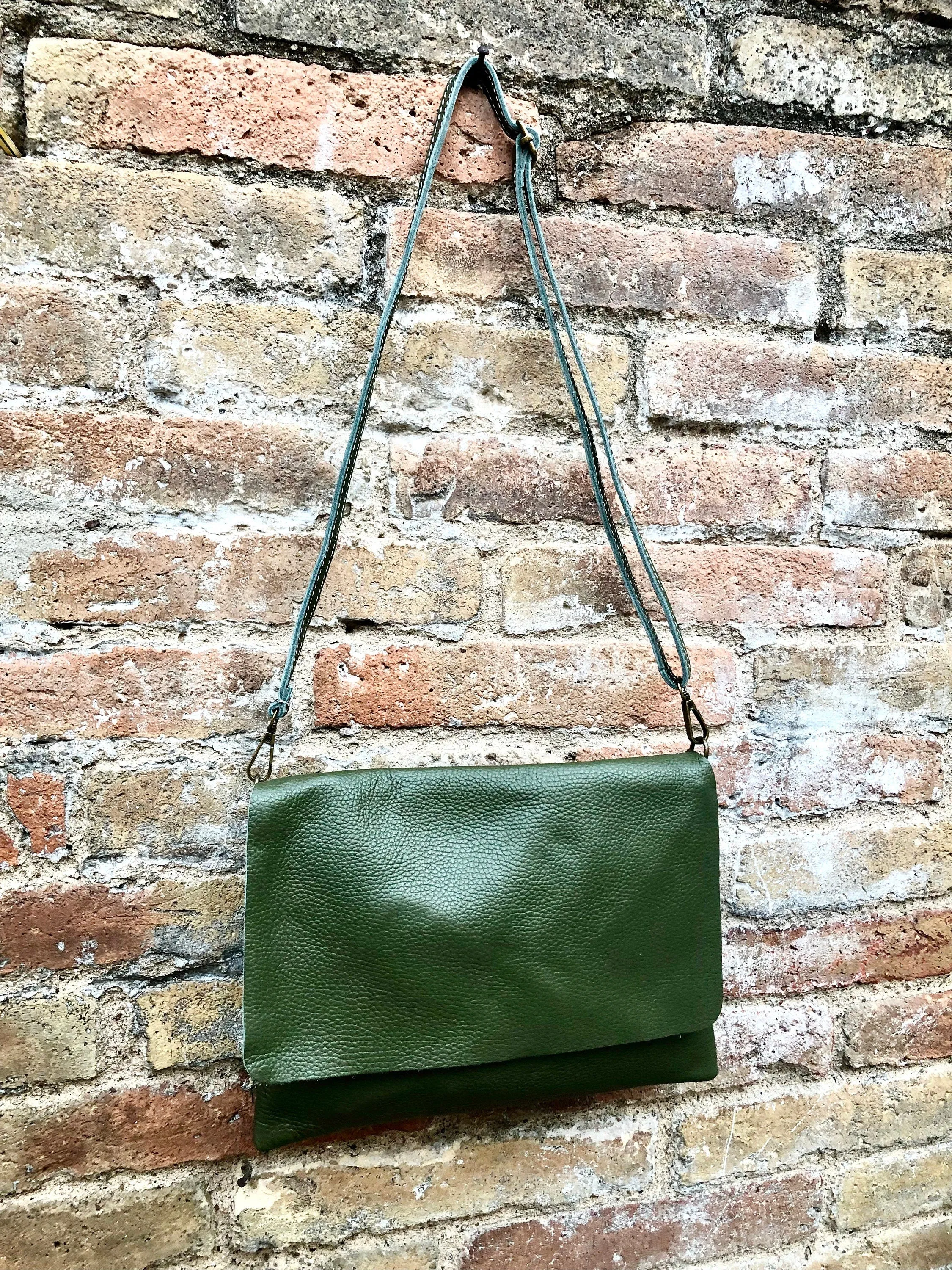 Dark GREEN cross body / shoulder bag. Genuine leather bag. Medium sized flat messenger bag with zipper   adjustable strap. Khaki green purse