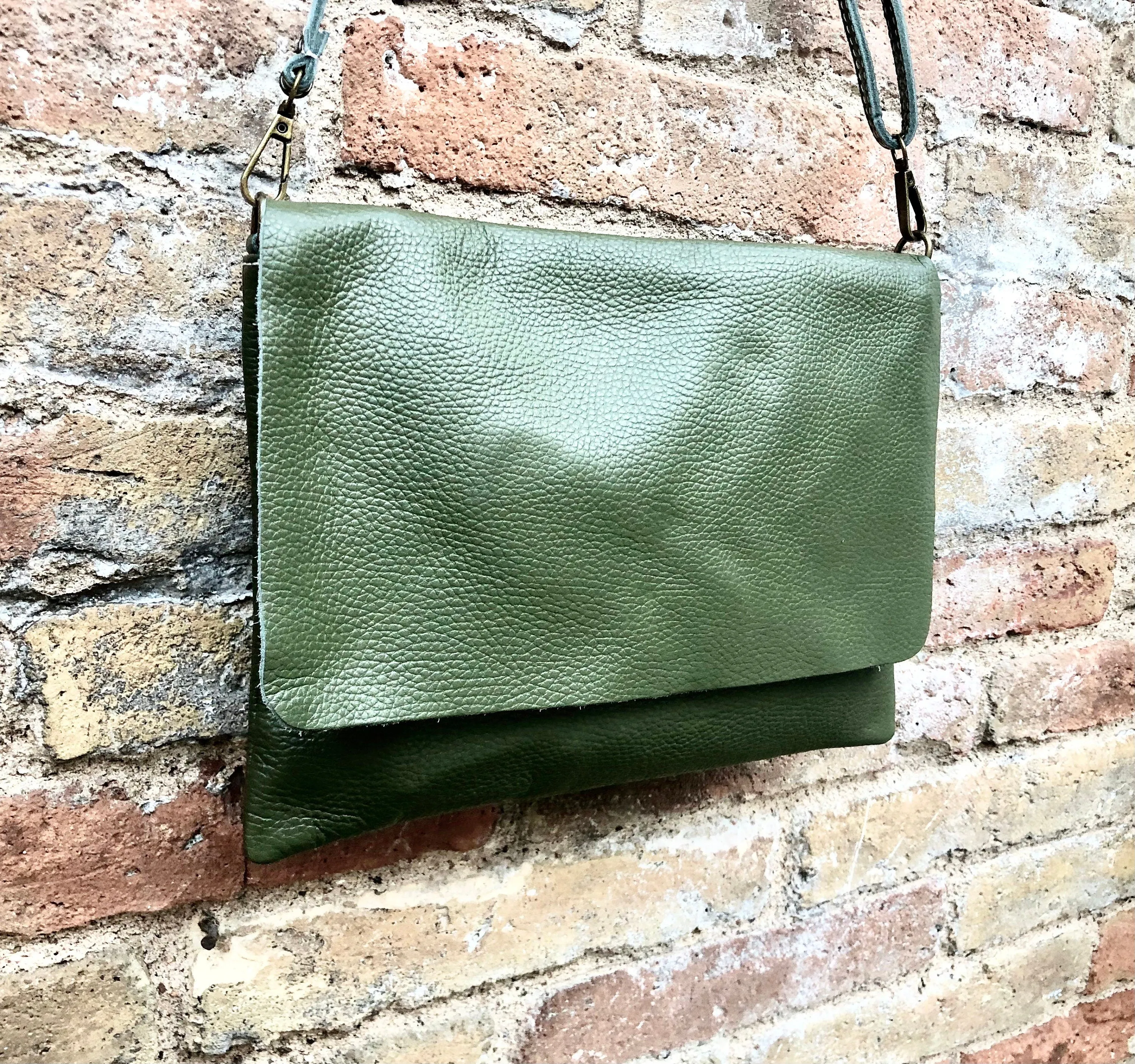 Dark GREEN cross body / shoulder bag. Genuine leather bag. Medium sized flat messenger bag with zipper   adjustable strap. Khaki green purse