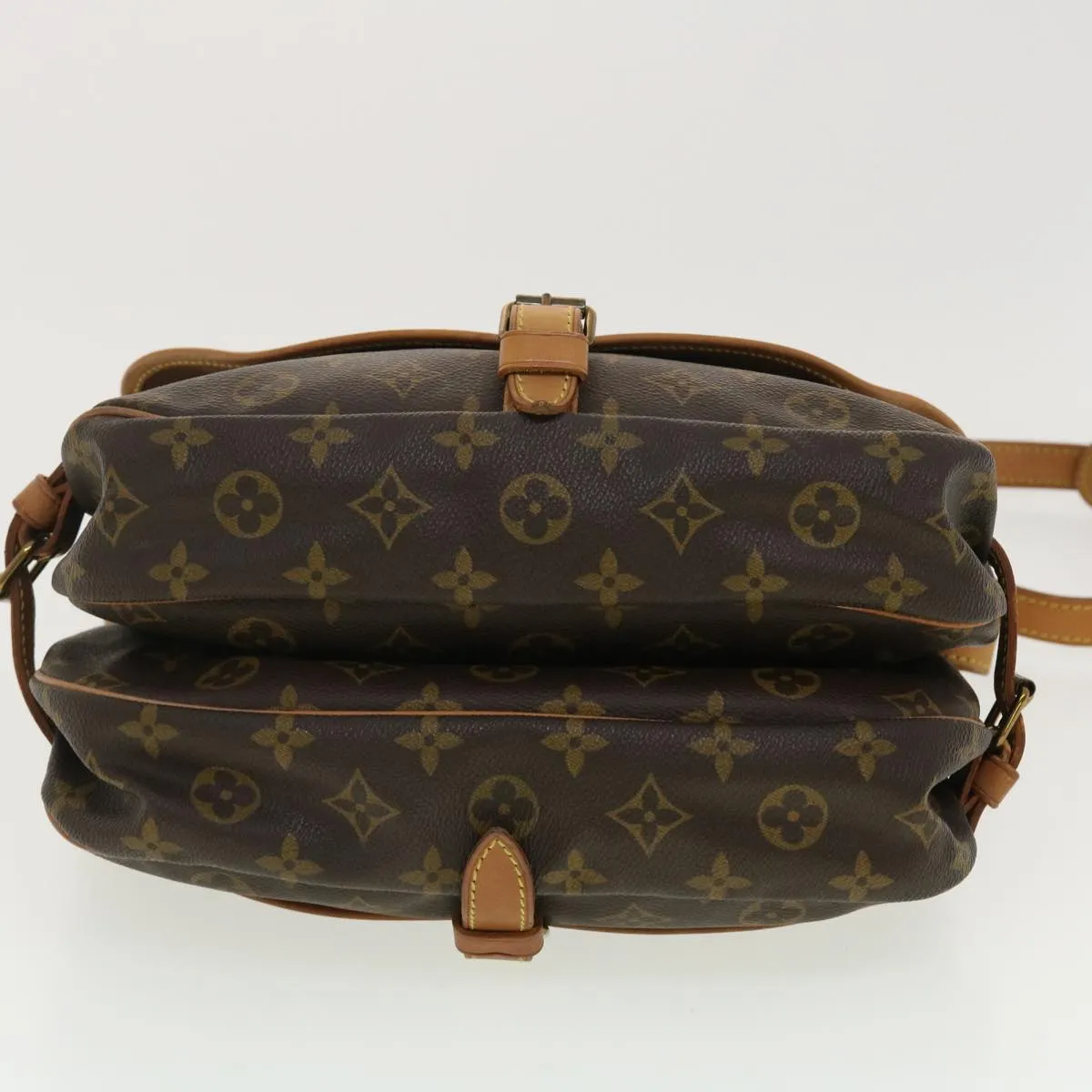 LOUIS VUITTON Monogram Saumur 30 Shoulder Bag M42256 LV Auth 40300