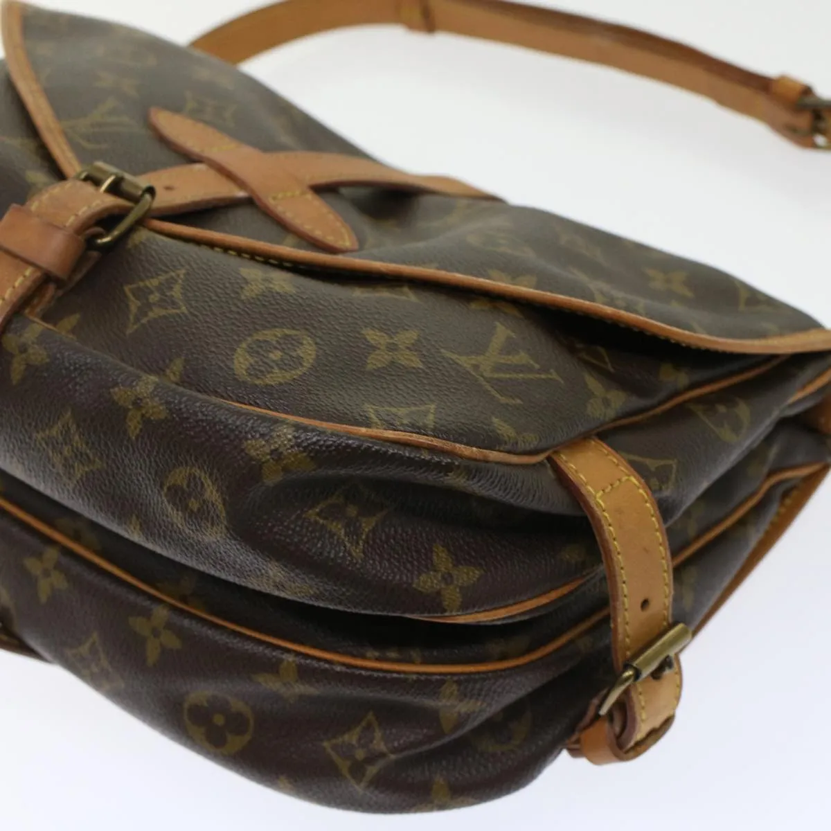 LOUIS VUITTON Monogram Saumur 30 Shoulder Bag M42256 LV Auth 49331