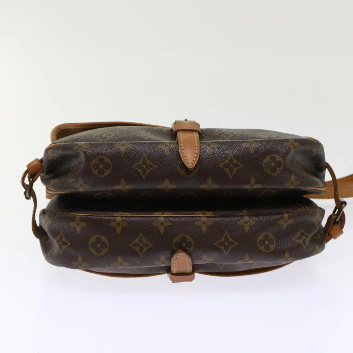 LOUIS VUITTON Monogram Saumur 30 Shoulder Bag M42256 LV Auth 49331