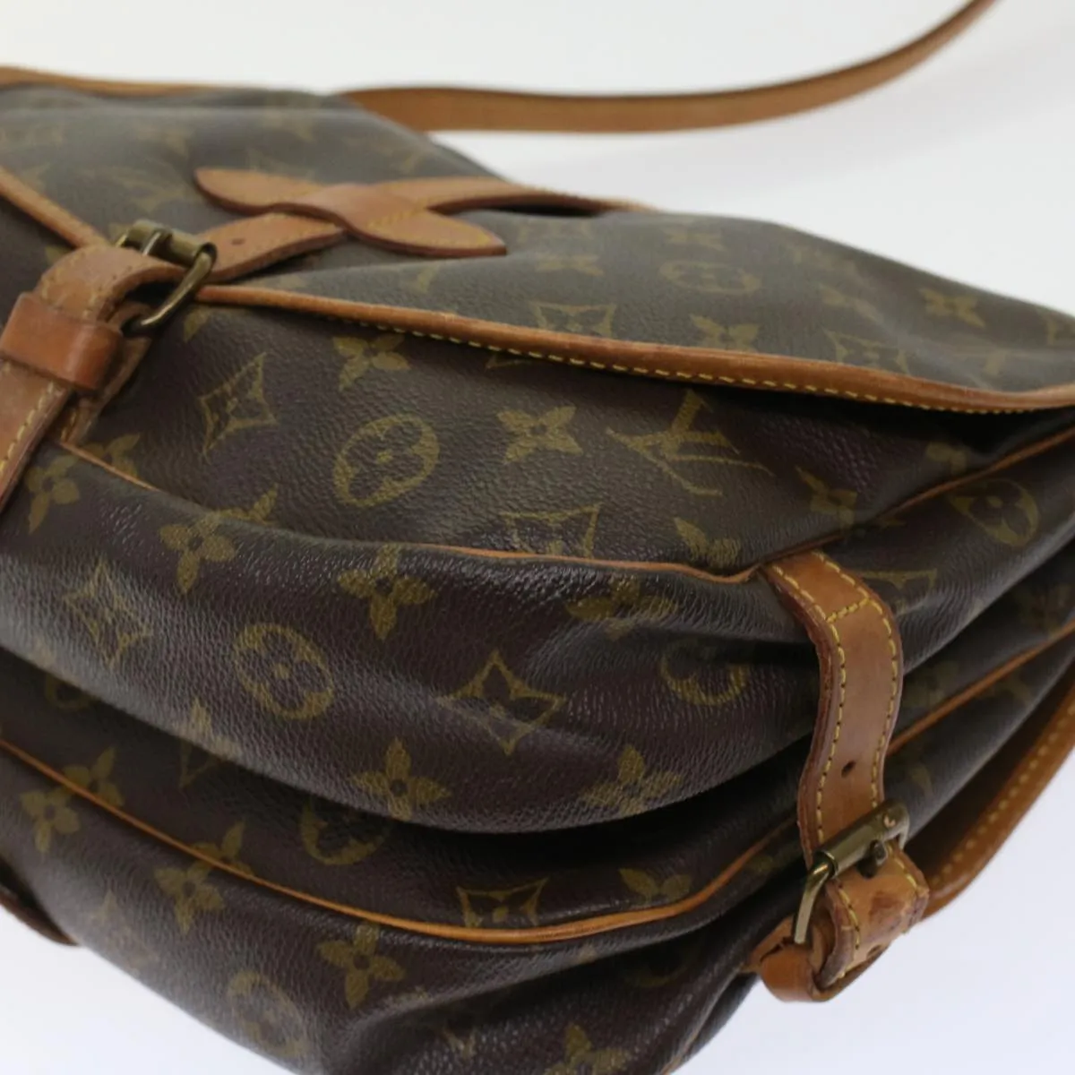 LOUIS VUITTON Monogram Saumur 30 Shoulder Bag M42256 LV Auth 49331