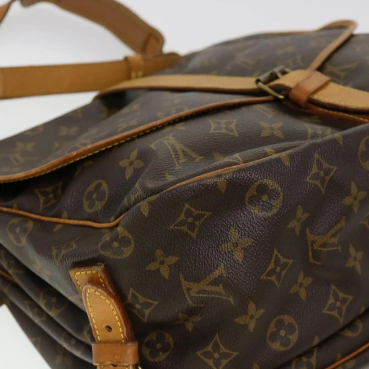 LOUIS VUITTON Monogram Saumur 35 Shoulder Bag M42254 LV Auth 40585