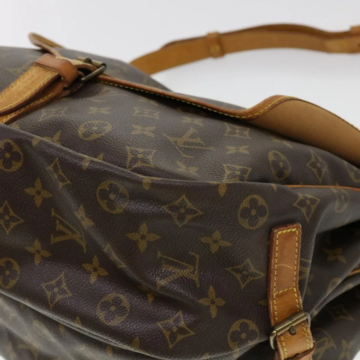 LOUIS VUITTON Monogram Saumur 35 Shoulder Bag M42254 LV Auth 40585