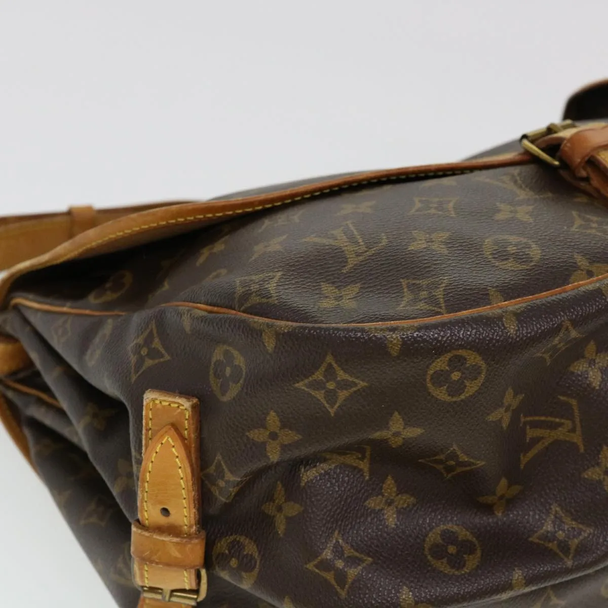 LOUIS VUITTON Monogram Saumur 35 Shoulder Bag M42254 LV Auth 40585