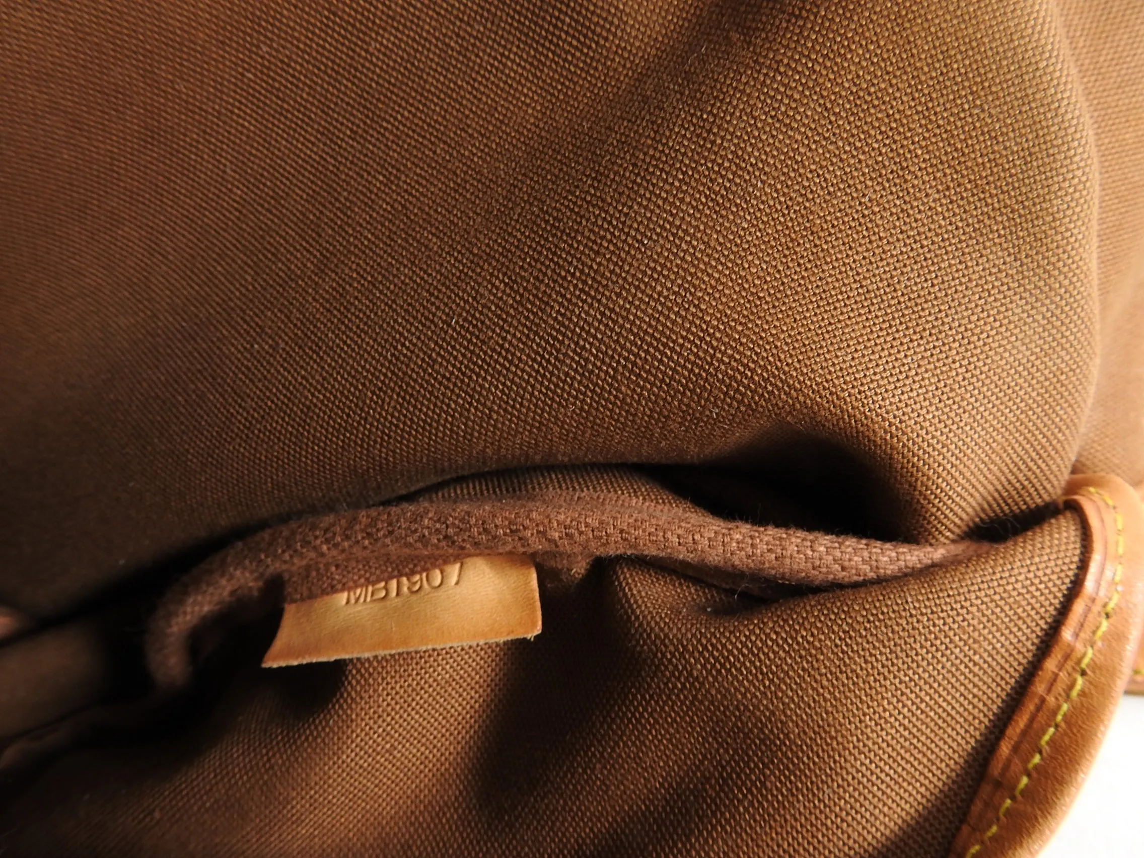 Louis Vuitton Vintage 1997 Monogram Saumur 30 Crossbody Bag