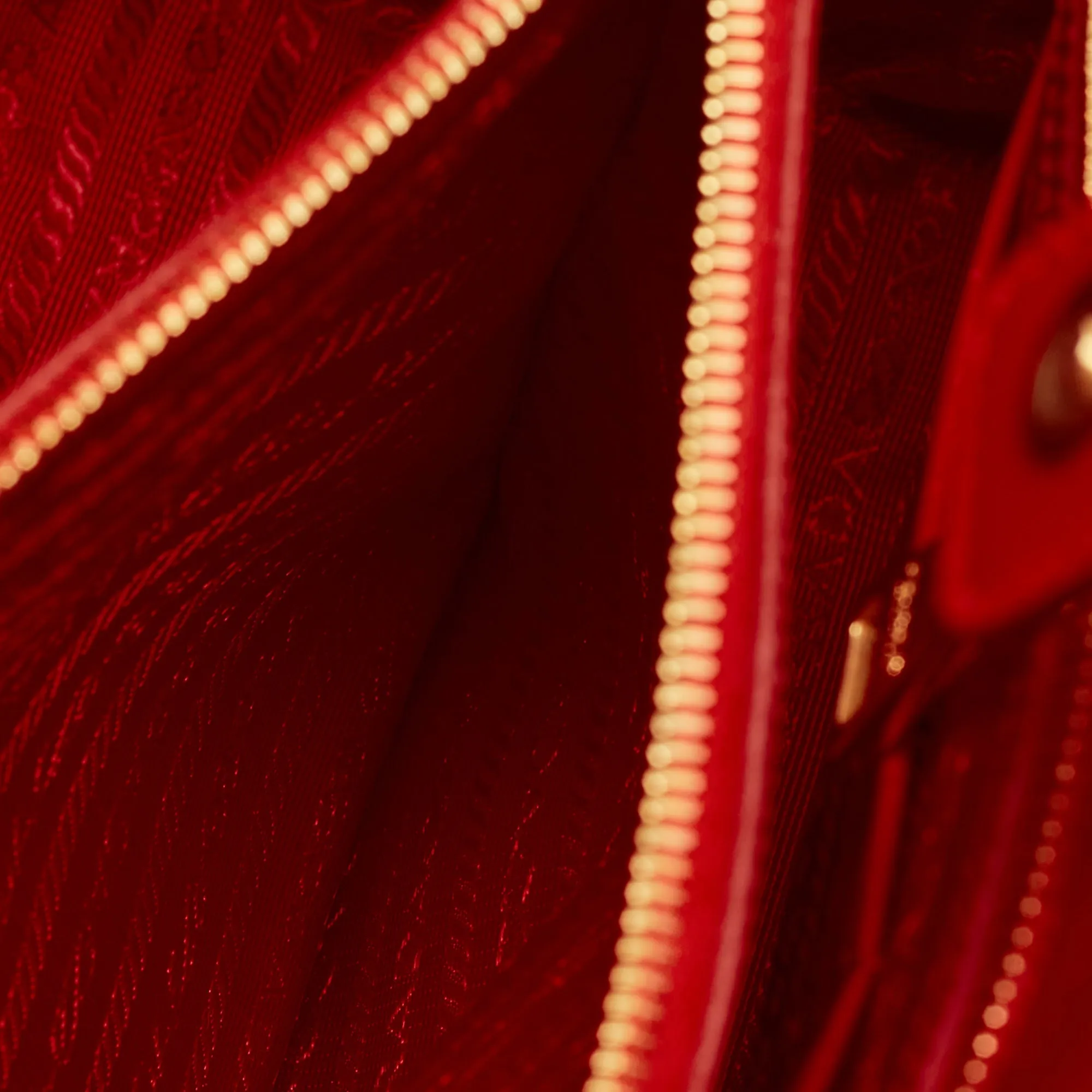 Prada Red Saffiano Lux Patent Leather Medium Promenade Satchel