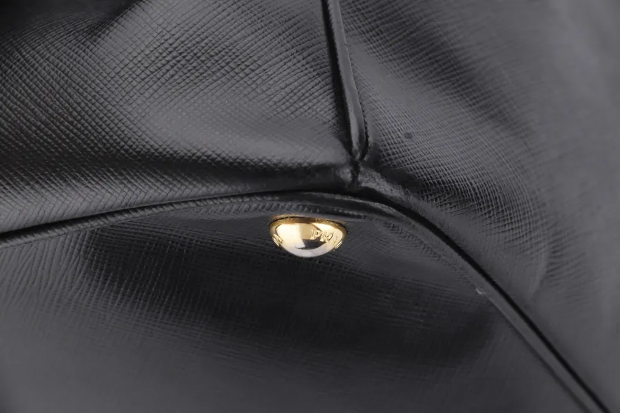 PRADA TOTE BAG NERO SAFFIANO LUX (BN1844) GOLD HARDWARE WITH CARD