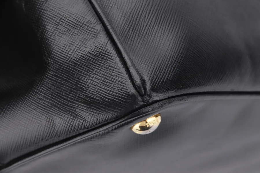 PRADA TOTE BAG NERO SAFFIANO LUX (BN1844) GOLD HARDWARE WITH CARD