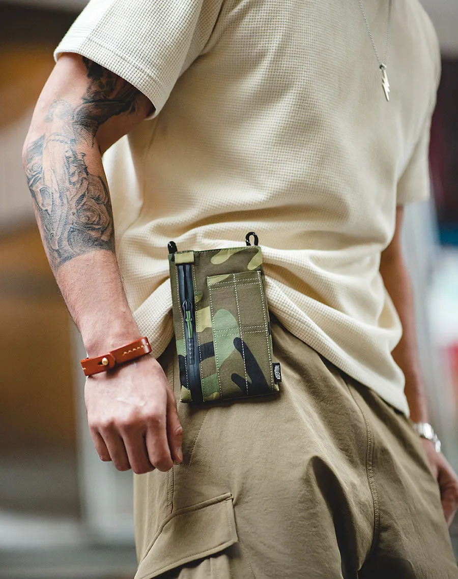 Retro camouflage vertical shoulder hand pocket Men's Bag