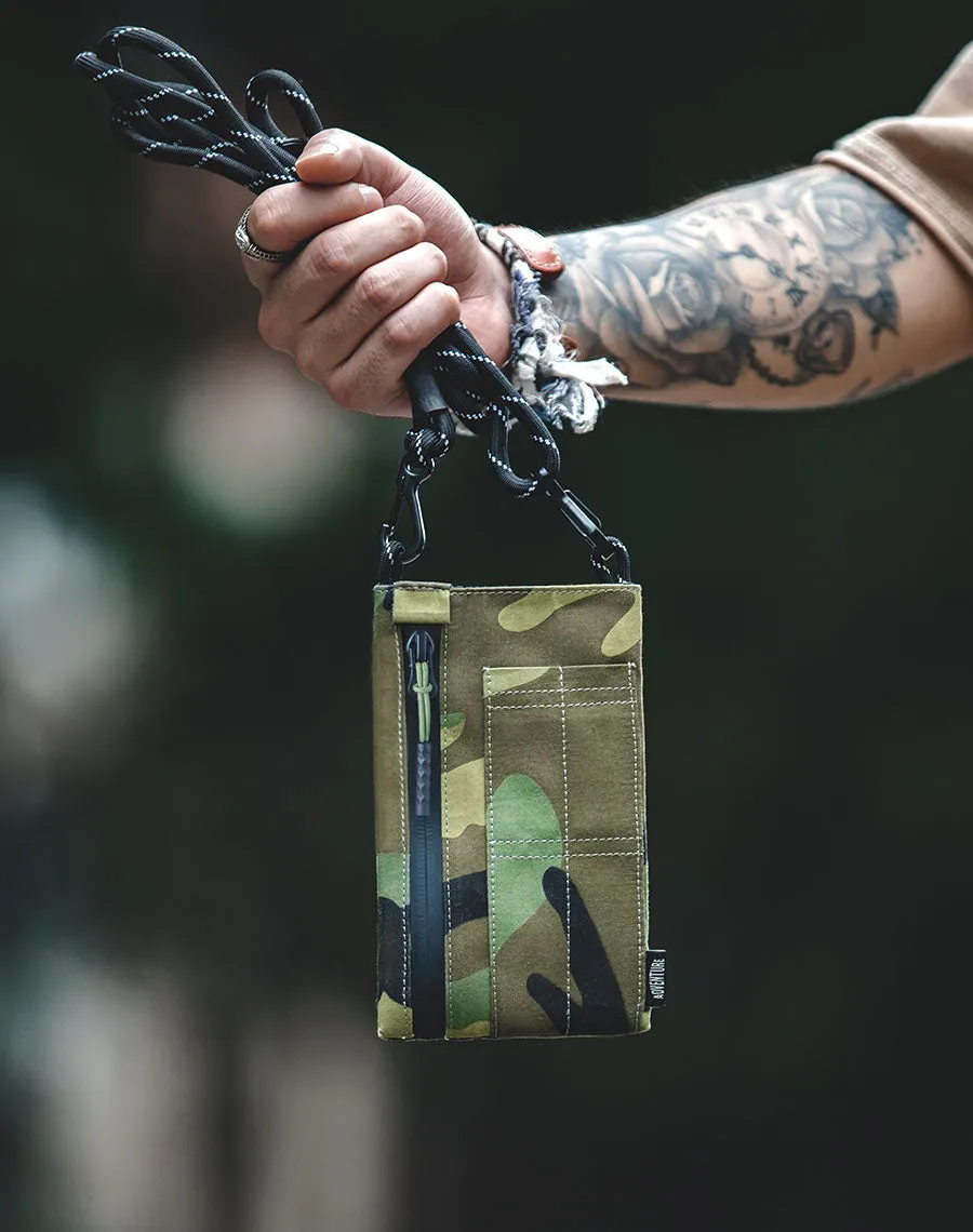 Retro camouflage vertical shoulder hand pocket Men's Bag