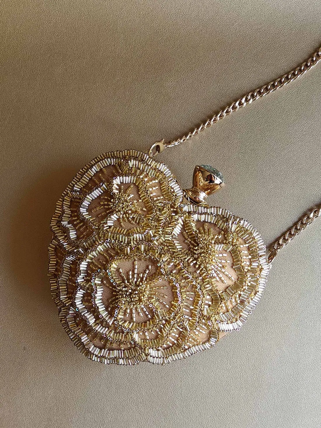 The Floral Heart Sling In Gold