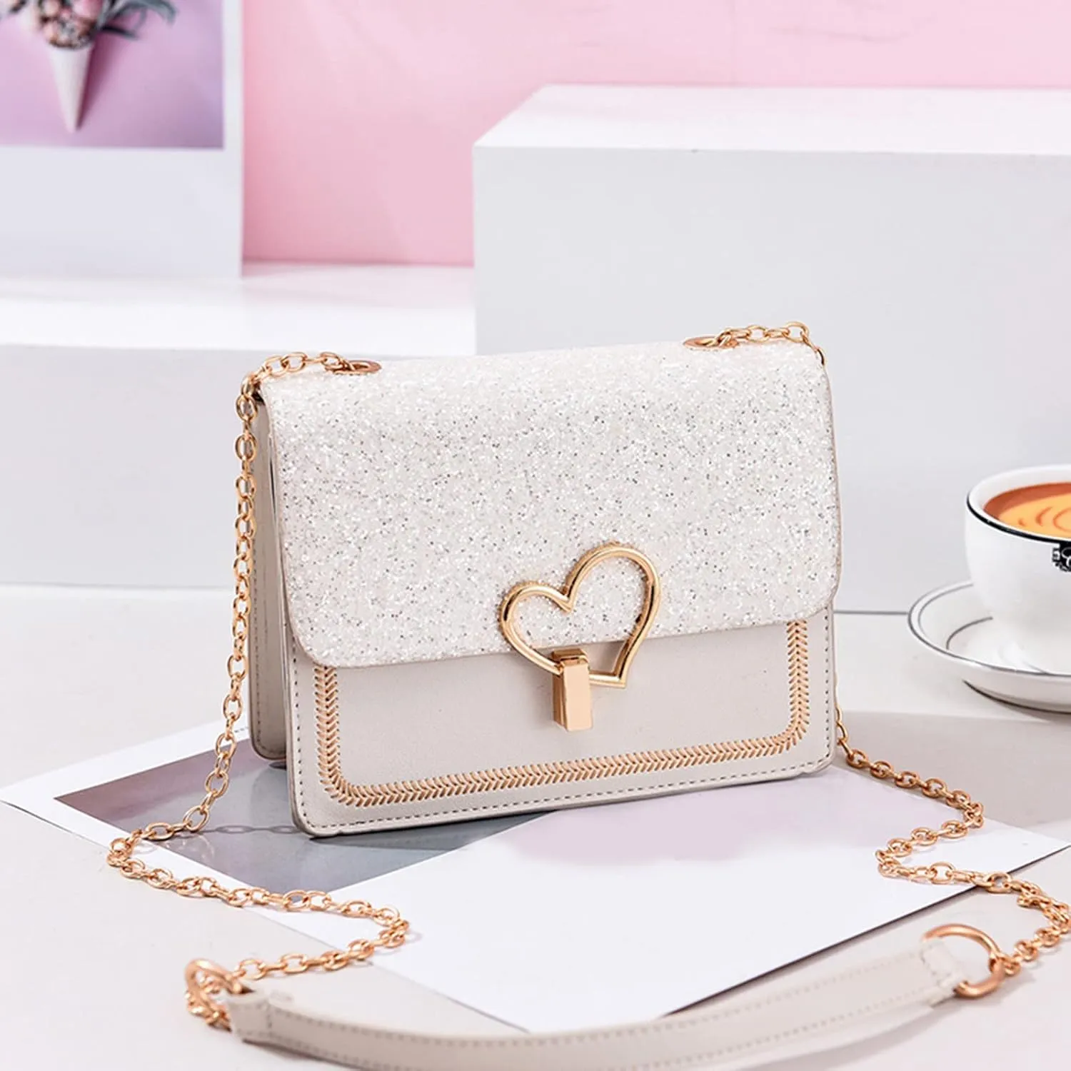 The Version Chain Bag With Lock Buckle Is Fashionable Simple And Versatile One Shoulder Crossbody Bag (White, One Size)