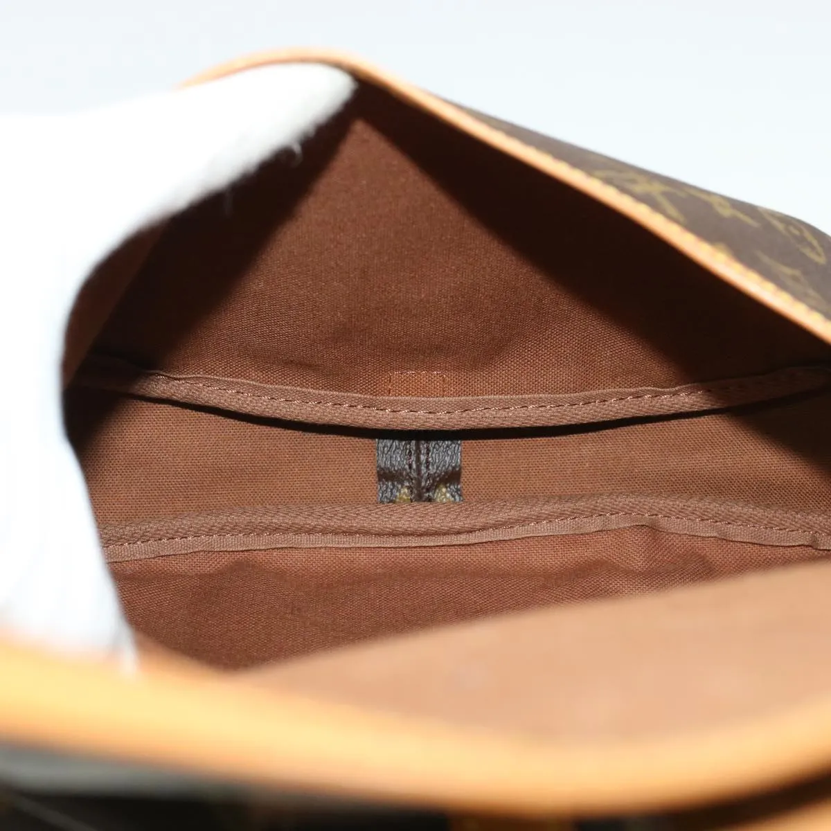 Trendy Inspired Louis Vuitton Saumur Shoulder Bag