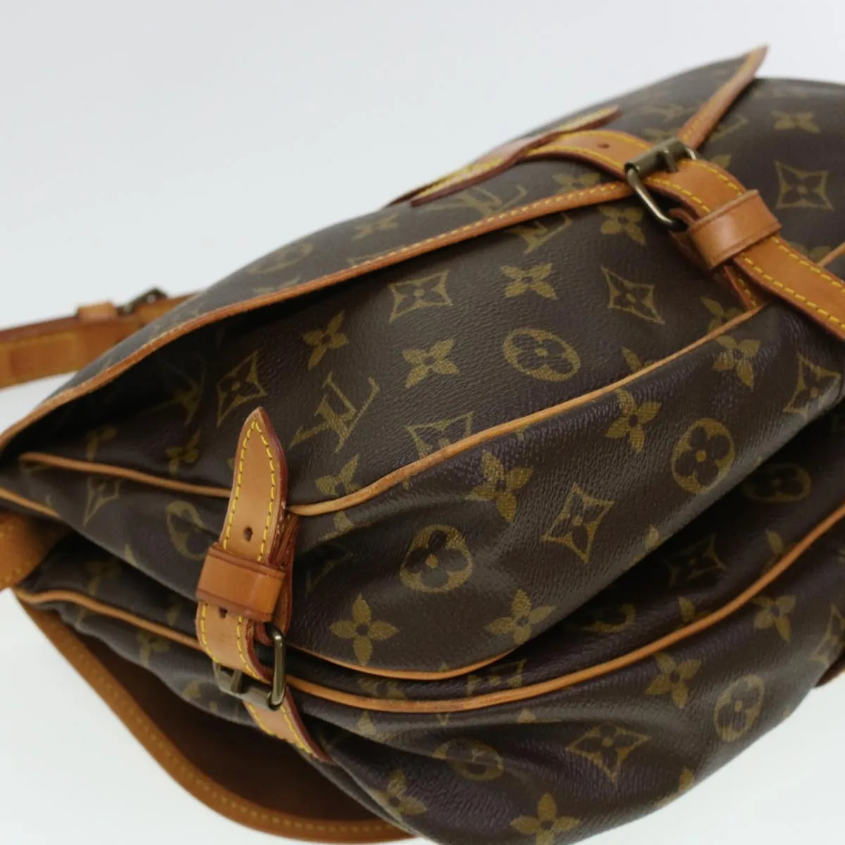 Trendy Inspired Louis Vuitton Saumur Shoulder Bag