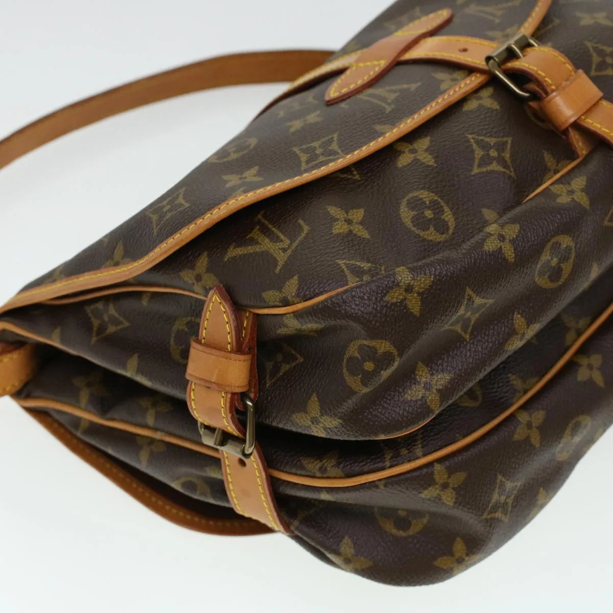 Trendy Inspired Louis Vuitton Saumur Shoulder Bag