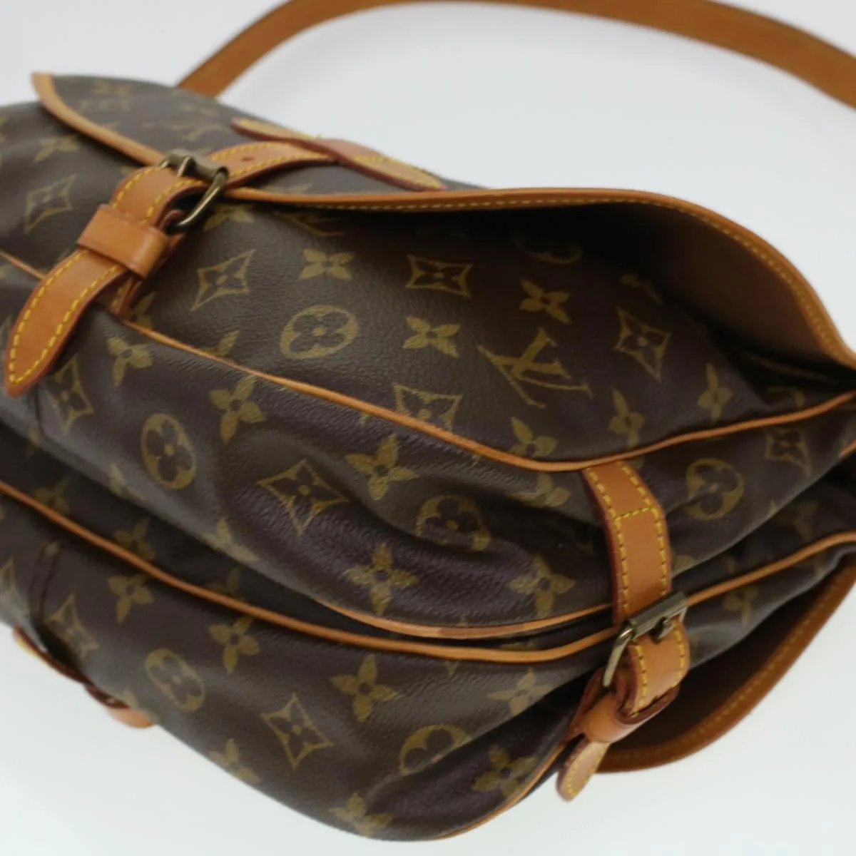 Trendy Inspired Louis Vuitton Saumur Shoulder Bag