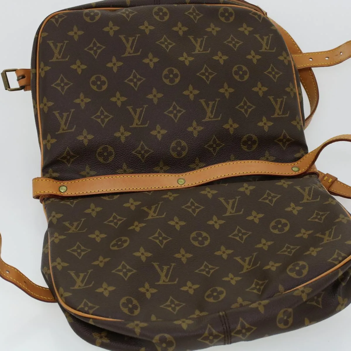 Trendy Inspired Louis Vuitton Saumur Shoulder Bag